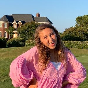 Meet your Posher, Ella grey